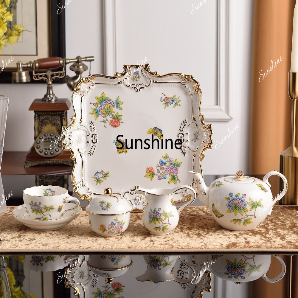 Coffee Tea Garden - Set Teh Sore Kebun Bunga Hongaria